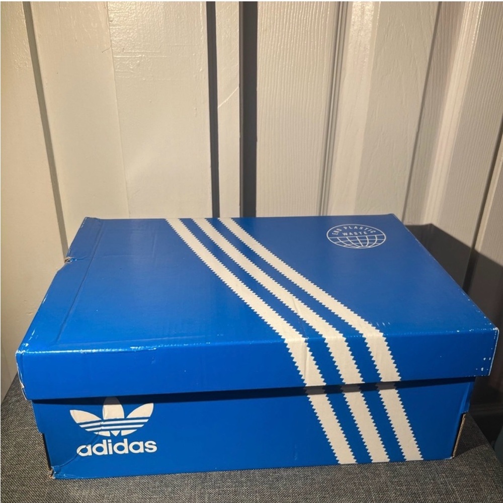 Adidas Women's Dust Purple Ozweego Sneakers - Picture 7 of 7